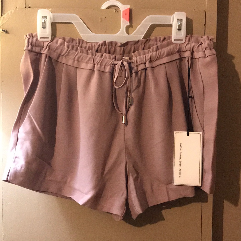 New Coverstitched shorts size medium